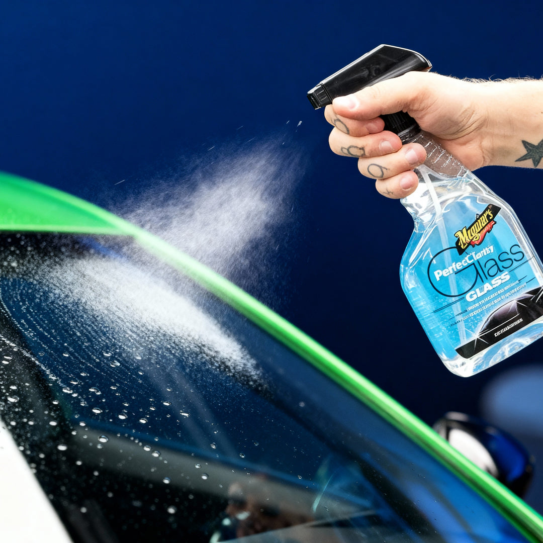 Glasreiniger fürs Auto für streifenfreie Sicht | Mamm